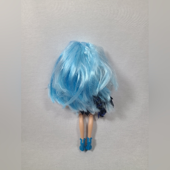 Bratzillaz Bratz House of Witchez Carolina Past Witchy Princess - Picture 6 of 6